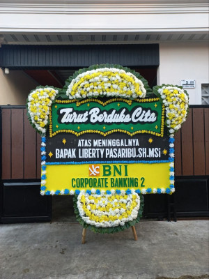 Papan Bunga Duka di Anjongan